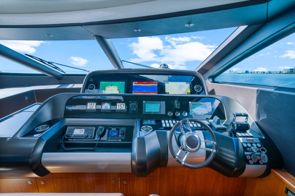 Sunseeker Predator 84 Yacht For Sale