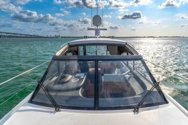 2017 Princess 48