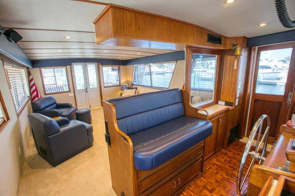 Hatteras 56 Motor Yacht Yacht For Sale
