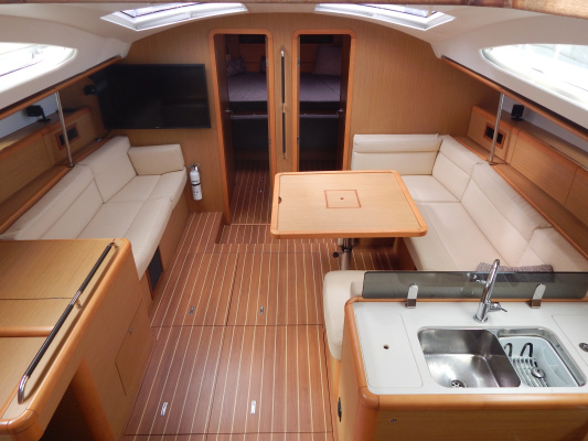 Respite 50ft Jeanneau Yacht For Sale