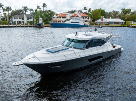 2022 Riviera 57