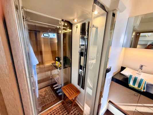 2017 Prestige 56