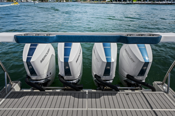 LADY CHAMPAGNE 2 40ft Formula Yacht For Sale