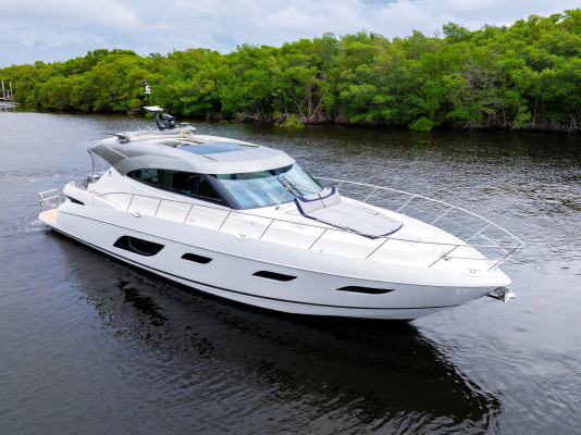 6000 SPORT YACHT 60ft Riviera Yacht For Sale