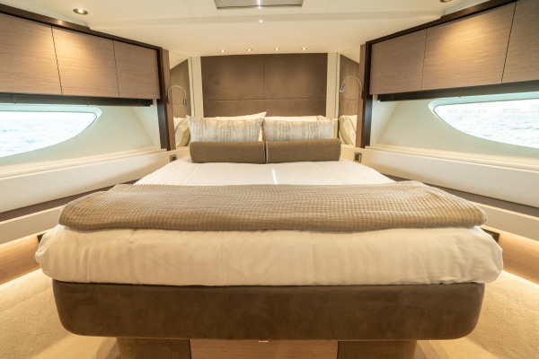 Romanee 76ft Sunseeker Yacht For Sale