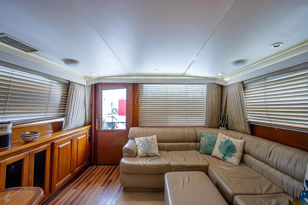 1998 Viking 47