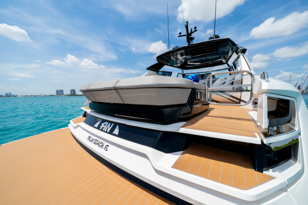 Fin 55ft Sunseeker Yacht For Sale