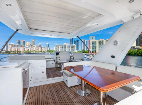 Azimut 66 Fly Yacht For Sale