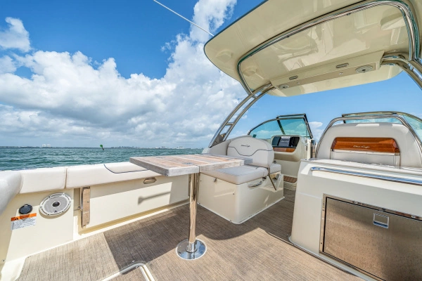 2024 Chris-Craft 28