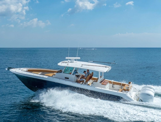 42-ft-HCB-2020-42 Lujo-Sun Owl Miami Florida United States  yacht for sale