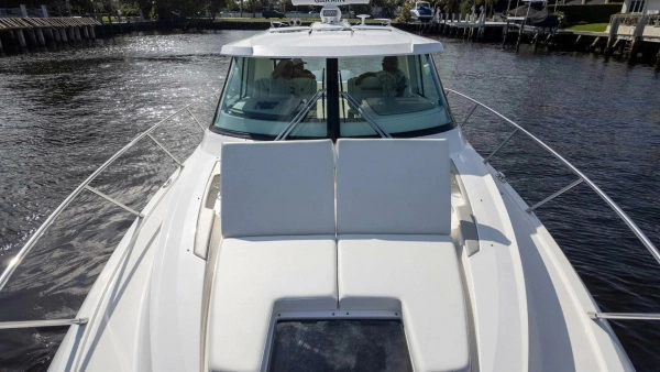 2022 Tiara Yachts 43