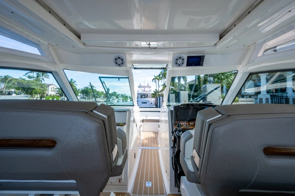 2024 Tiara Yachts 34