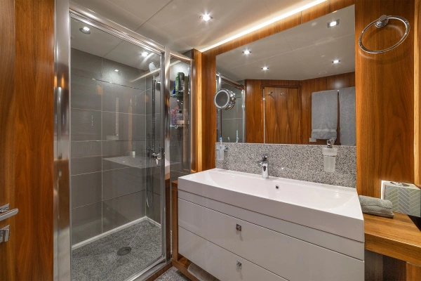 Sunseeker 28 Metre Yacht Yacht For Sale