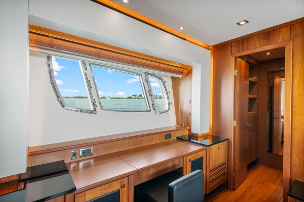 Sunseeker Predator 84 Yacht For Sale