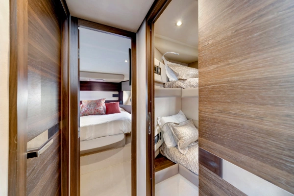 2017 Azimut 50
