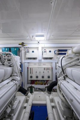 Bertram 700 Yacht For Sale