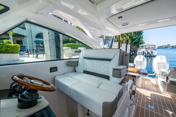 2024 Tiara Yachts 34