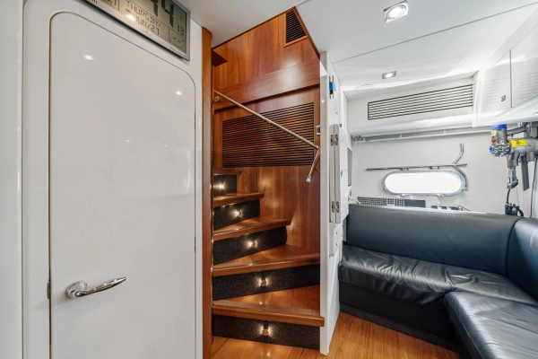 Sunseeker Predator 84 Yacht For Sale