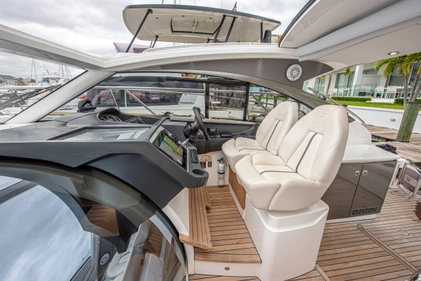 2025 Princess 40