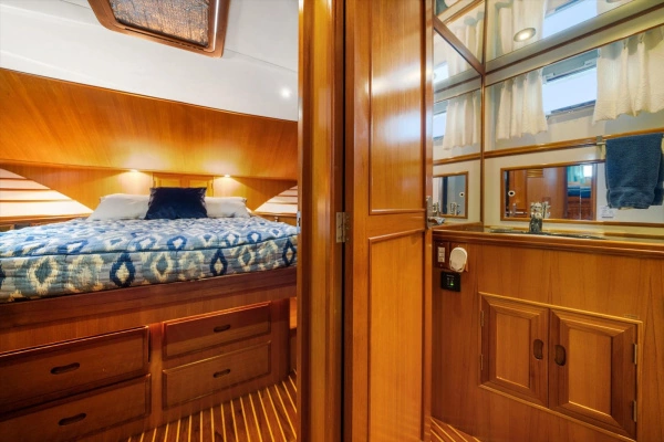 2000 Ocean Alexander 61