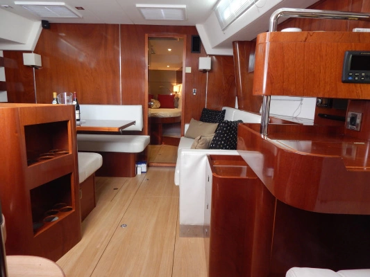 Amel 55 Yacht For Sale
