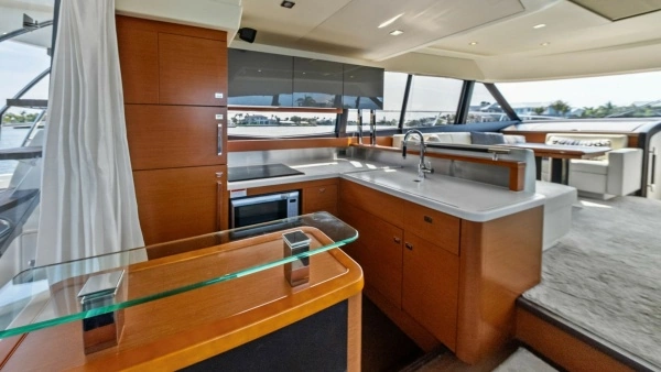 2015 Prestige 55
