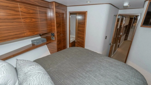 Viking 90C Yacht For Sale
