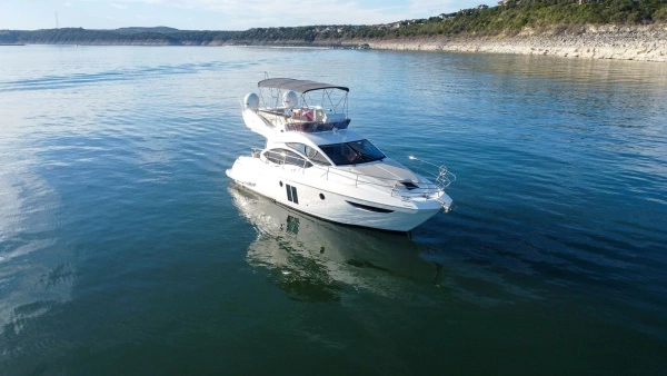 Photo of the 2013 Azimut 40 Flybridge