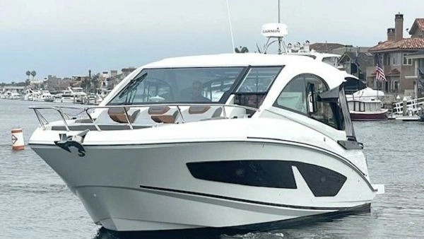 2022 Beneteau 32