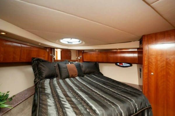 Knot Fair 47ft Cruisers Yachts Yacht For Sale