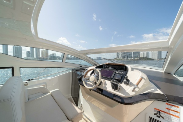 TIS THE SEASUN 40ft Beneteau Yacht For Sale