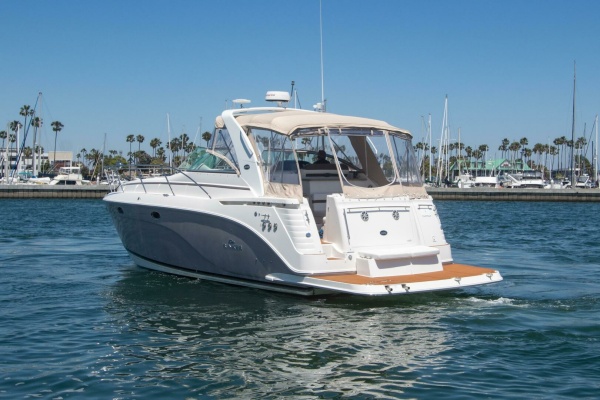 No Name 40ft Rinker Yacht For Sale
