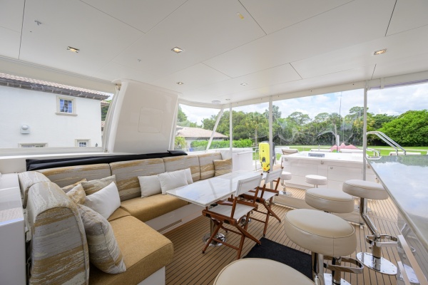 Midnight Moon 85ft Horizon Yacht For Sale