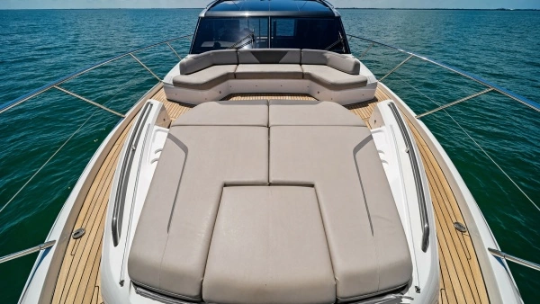 2019 Princess 65