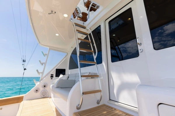 2023 Viking 72