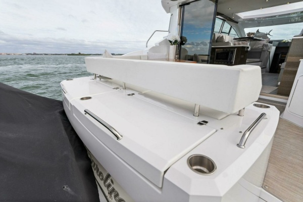 Sweet Caroline 46ft Cruisers Yachts Yacht For Sale