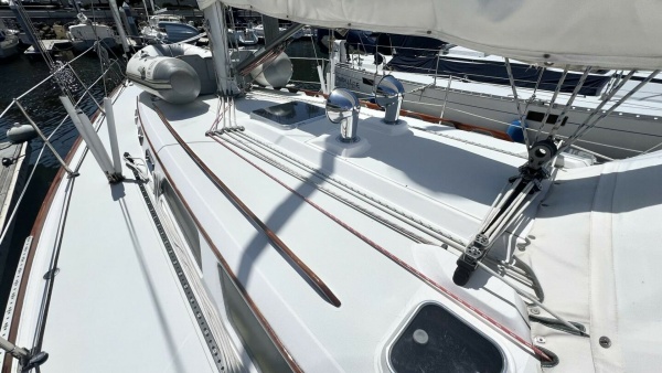 VELA DARE II 40ft Sabre Yacht For Sale