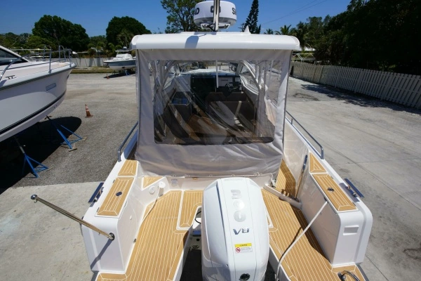 Nimbus Weekender 9 Yacht For Sale