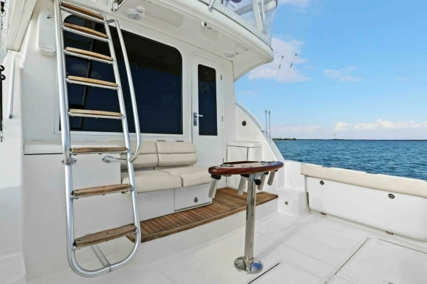 2013 Tiara Yachts 39