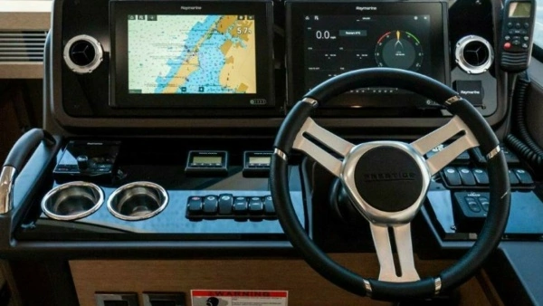 2018 Prestige 46