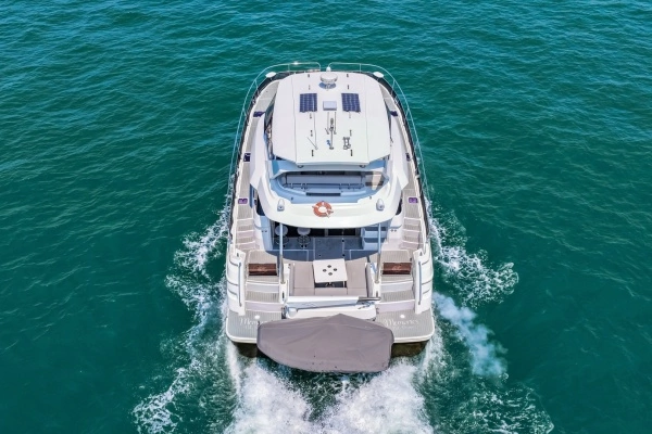 2021 Aquila 44