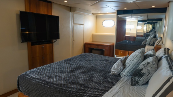 Aussie Rules 87ft Oceanfast Yacht For Sale