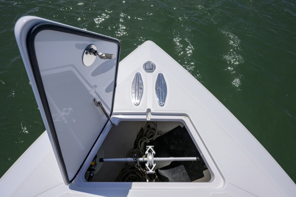 Bahama 41 - Exterior Bow