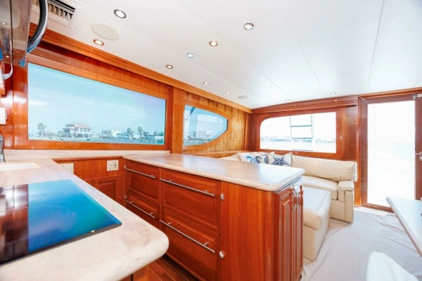 2002 Hatteras 50