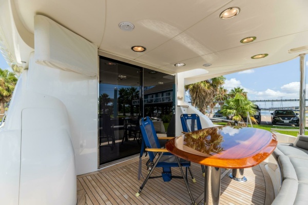 Kathleen 74ft Lazzara Yachts Yacht For Sale