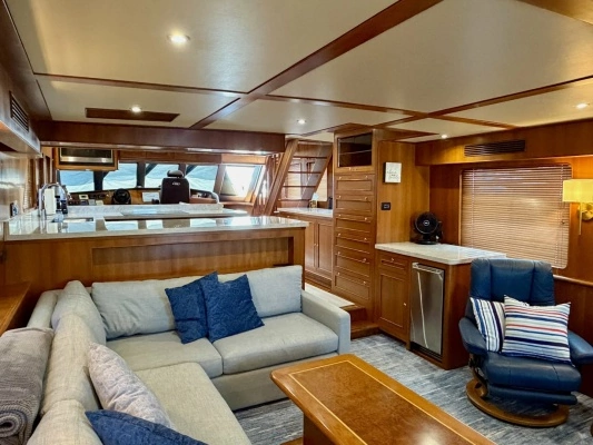 2012 Alaskan 70