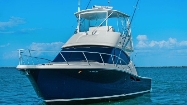 Salty Dach 39ft Tiara Yachts Yacht For Sale