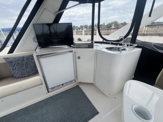 NO VACANCY 54ft Navigator Yacht For Sale