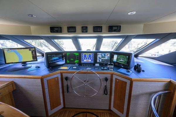 MAGIC 100ft Hatteras Yacht For Sale