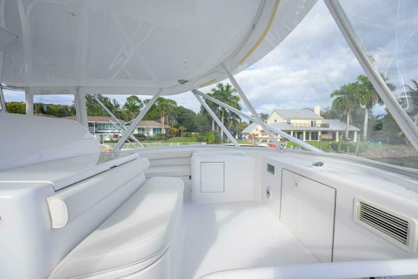 Reelin N Dealin 63ft Hatteras Yacht For Sale